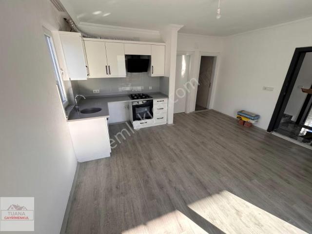 Tuana Emlak'tan Toparlarda 1+1 Kiralık Daire