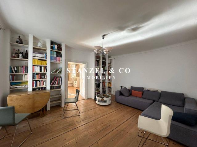 TUCHLAUBENNAHE SONNIGES ALTBAUAPARTMENT