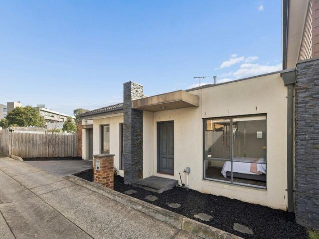 Tucked away with Space, Light and Privacy!