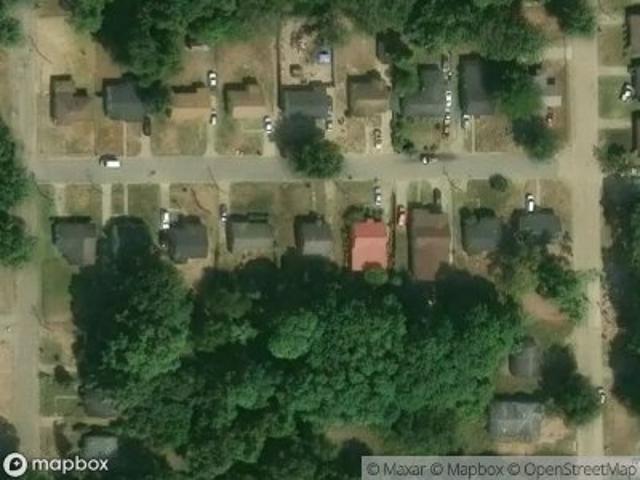 Tucker St