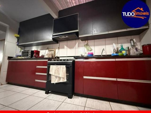 TUDO IMÓVEIS VENDE Casa com 3 quartos uma suíte e 4 vagas de garagem à venda em Santa Maria DF