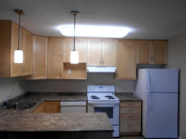Tudor Village 2 Bedroom Apartment for Rent at 180 111 180 Ulster Street, Winnipeg, MB R3T 4W3 Fort Richmond