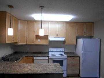 Tudor Village 3 Bedroom Apartment for Rent at 180 111 180 Ulster Street, Winnipeg, MB R3T 4W3 Fort Richmond