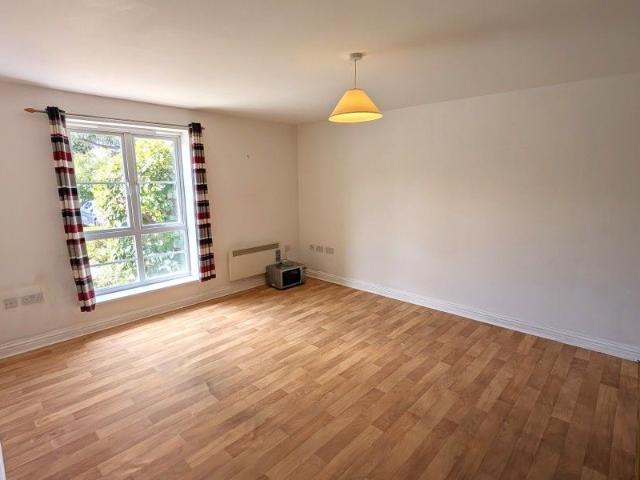 Tudor Way, Woking, Surrey, GU21