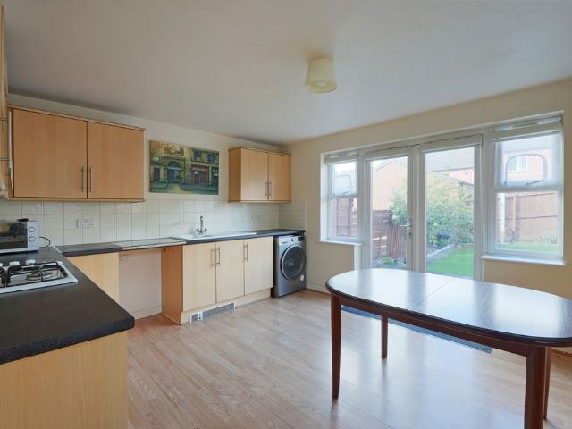 Tudor Close, Sheffield S9, 5 bed town house to rent, £1,300 pcm | PrimeLocation