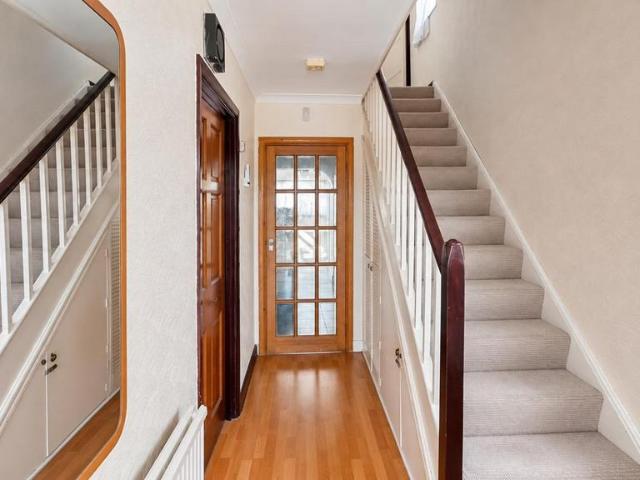 Tudor Drive, Morden 3 bed house to rent £2,650 pcm £612 pw