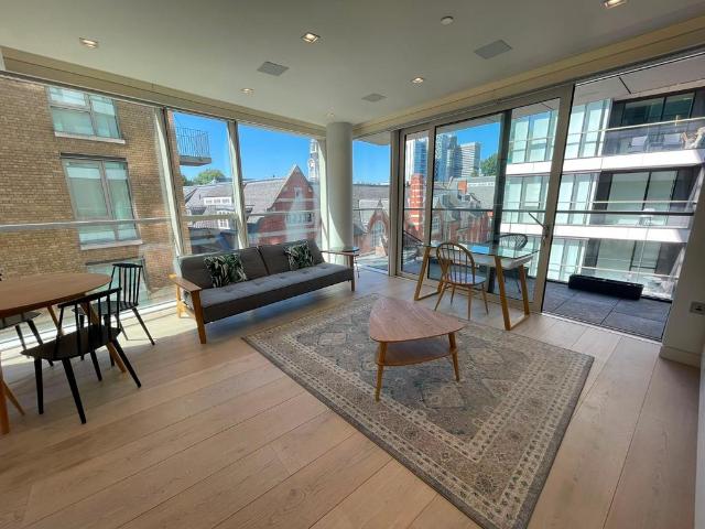Tudor House, Duchess Walk, London, SE1 1 bed apartment to rent £3,445 pcm £795 pw