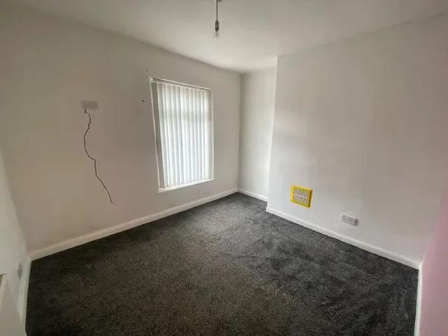 Tudor Street, L6
