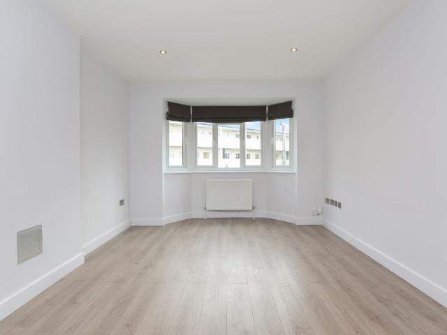 Tufnell Park Road, London N7, 2 bed flat to rent, £2,250 pcm | PrimeLocation