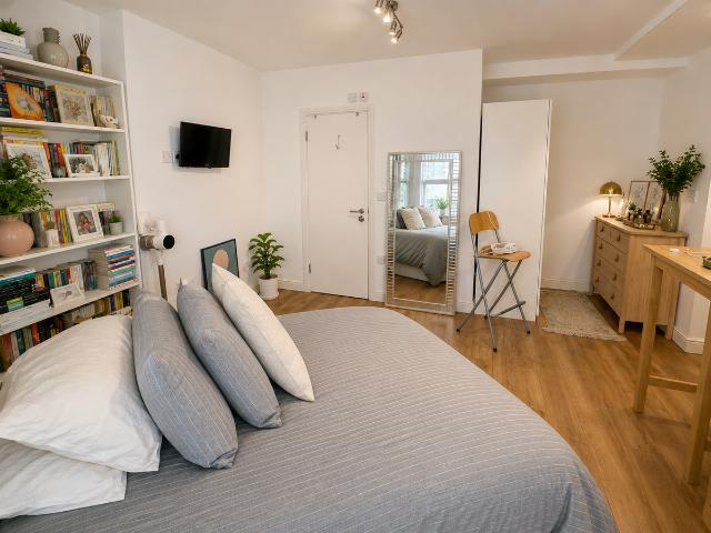 Tufnell Park Road, London N7, Studio to rent, £1,425 pcm | PrimeLocation