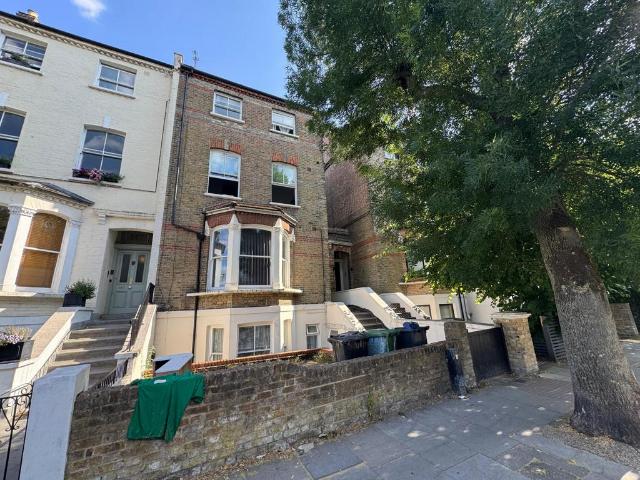 Tufnell Pk Rd, Islington and Camden, N7 Studio to rent £1,470 pcm £339 pw