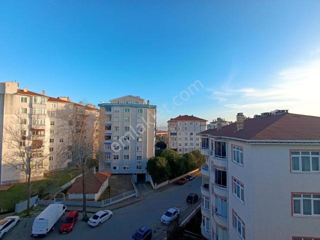 Tugay Ve Adliyeye Yürüme Mesafesi 3+1 Daire Üst Kat Yeni Boyalı