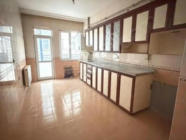 Tugay Kınacı'dan Özalper De Kiralık 3+1 Ara Kat Daire