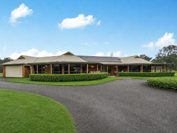 Tuggerawong, 71 Warner Avenue