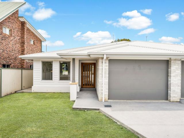 Tuggerawong, 243b Tuggerawong Road