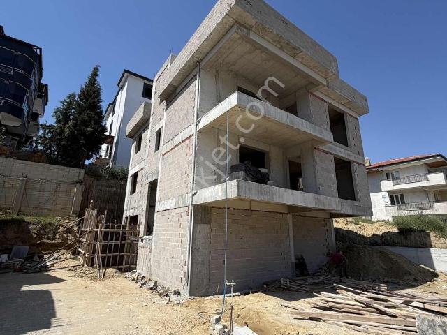 Tüik Altı Hepsi Ayrı Tapulu Cadde Üstü Komple Bina