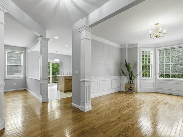 Tulip Cir Unit,grafton, Condo For Sale