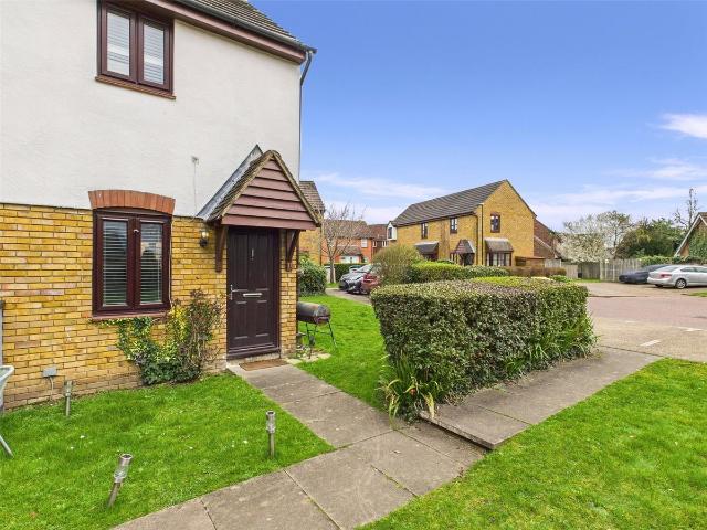 Tulip Close, Hampton TW12, 1 bed end terrace house to rent, £1,450 pcm | PrimeLocation