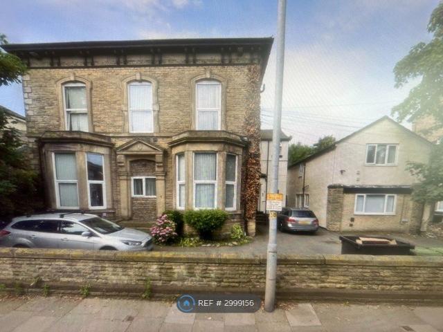 Tulliallen, Liverpool L22, 2 bed flat to rent, £800 pcm | PrimeLocation