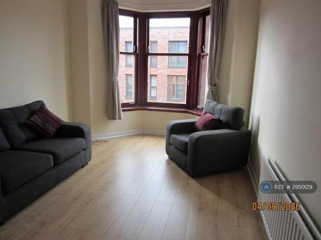Tulloch St, Glasgow, G44 1 bed flat to rent £750 pcm £173 pw
