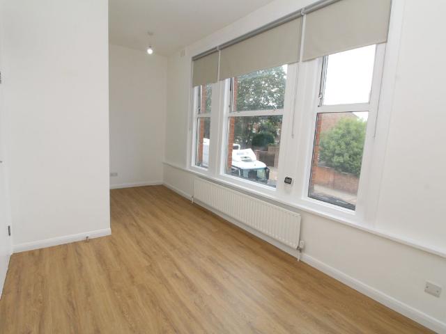 Tulse Hill, London SW2, 1 bed flat to rent, £1,500 pcm | PrimeLocation