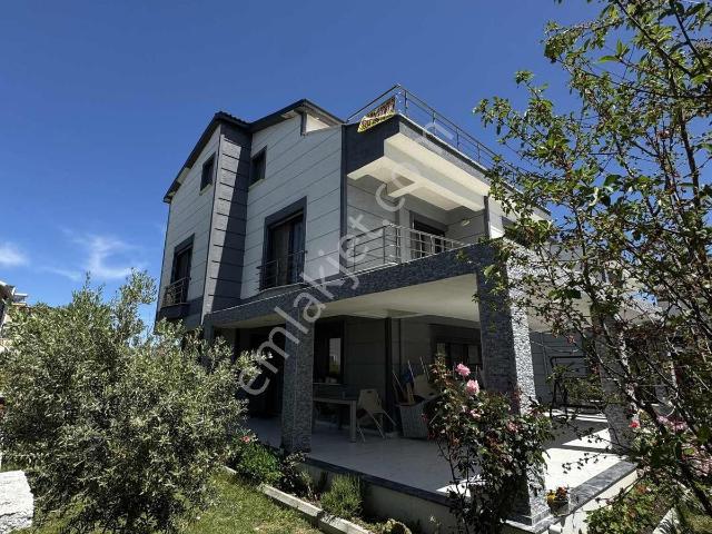 Turyap'tan 4+2 Lüks Bahçeli Villa
