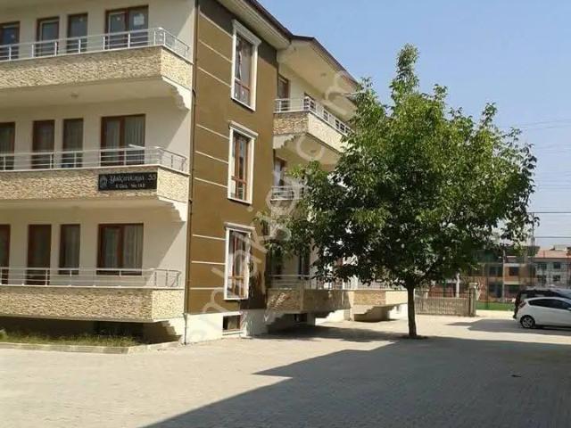 Turyaptan Adnan Menderes Mahallesinde Site İçinde Geniş 3+1 Satılık Daire