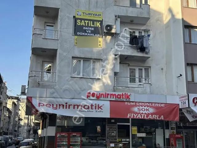Turyap'tan Buca Yeşilbağlar Mah Cadde Üstü 2+1/105 M2 Doğalgazlı