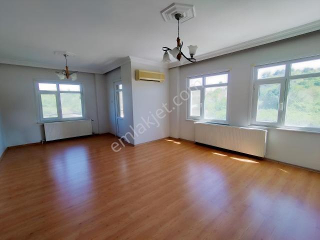 Turyap'tan  Dere Mah, Safran Yolunda, Geniş, 3+1 Kiralık Daire