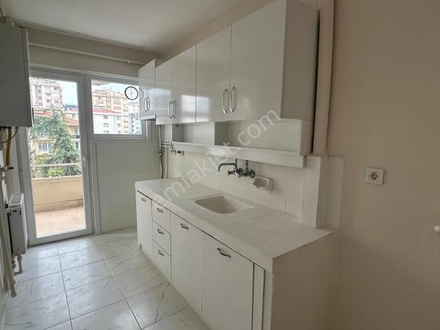 Turyap'tan Feneryolunda Özgürlük Parkına Komşu Kiralık 2+1 Daire