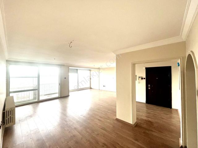 Turyap'tan Kordon'da Deniz Manzaralı Kiralık 3,5+1 Daire
