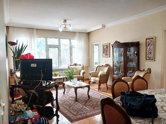 Turyaptan Kadıköy Ziverbeyde Merkezi Konumda Satılık 3+1 Daire