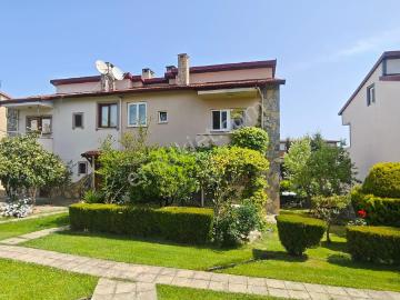 Turyap'tan Kiralık Site İçi Tripleks Villa 4+1