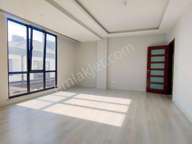 Turyap'tan İsmetpaşa Merkezi Konumda Kiralık 4+1 Dubleks Daire