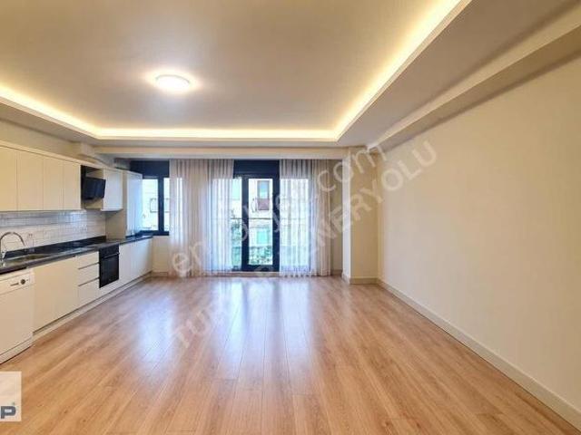 Turyaptan Maltepe Merkezde Yeni Kaçırılmıcak Daire