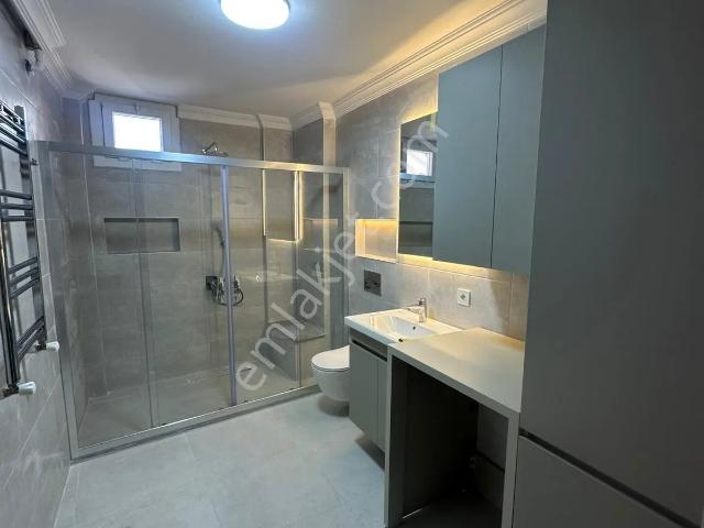 Turyap'tan Merkezi Konumda Kiralık 3+1 İçi Yapılı Daire