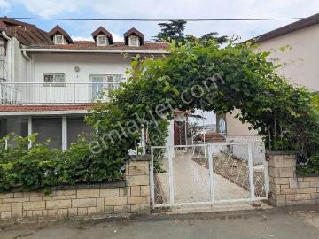 Turyap'tan Silivri'de Denize Sıfır Sitede Eşyalı 4+1 Villa