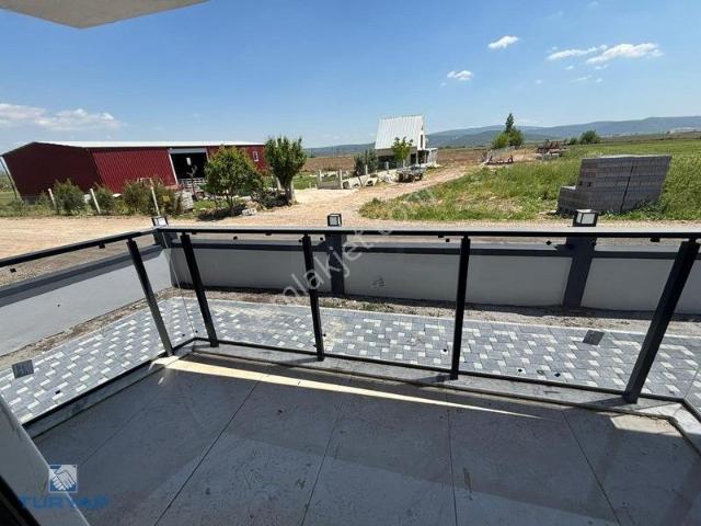 Turyaptan Pancar Da 1+1 İzban Durağa 2 Safede Kiralık Daire