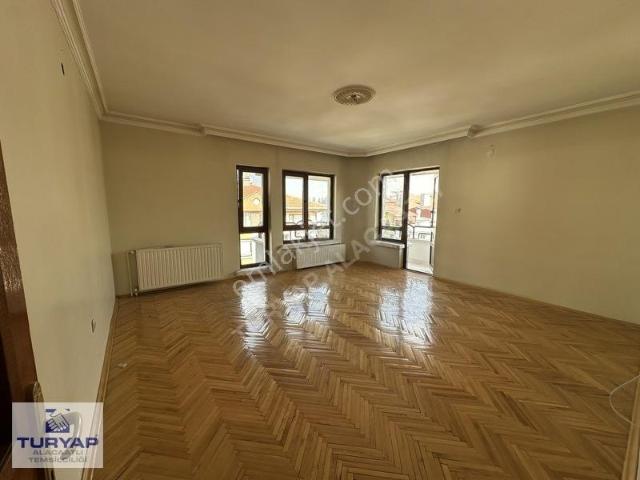 Turyap'tan Peyamı Safa'da 3+1 Bağımsız Salon Kiralık Daire