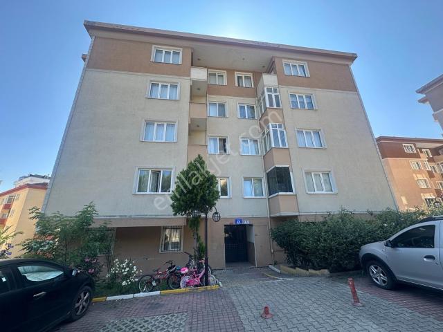 Turyaptan Pendik Şeyhli Poze Evlerinde 3+1 Satılık Daire