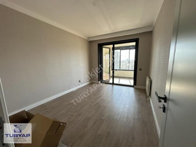 Turyap'tan Perla Yalçın'da Ara Kat 4+1 Kiralık Lüks Daire