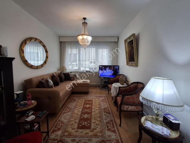 Turyap'tan Rumeli Hisarı Sahile 50 Mt Boğaz Manzaralı Balkon 2+1