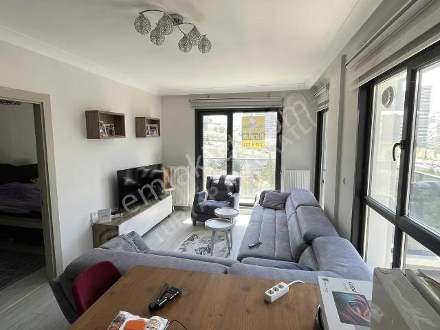 Turyap'tan Yıldız Kule Yakını Ara Kat Eşyalı 1+1 Kiralık Daire