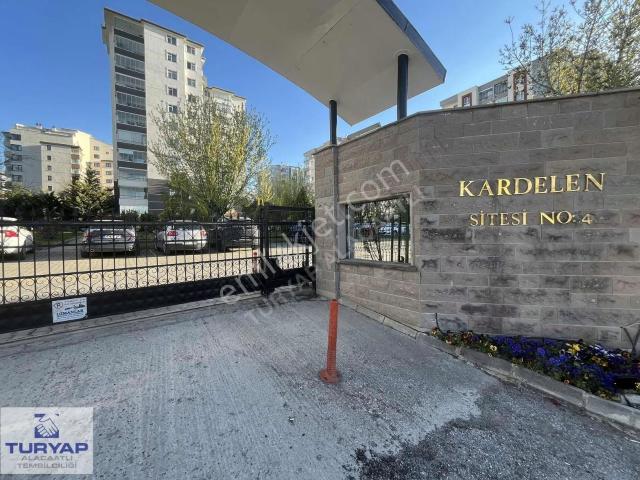 Turyap'tan Yaşamkent Kardelen Sitesinde 4+1 Kiralık Daire