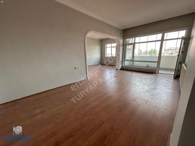 Turyap'tan Yakacık Mah Bahtiyar Sok. 2+1 Kiralık Daire