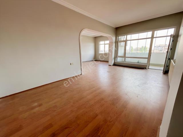 Turyap'tan Yakacık Mah Bahtiyar Sok. 2+1 Kiralık Daire