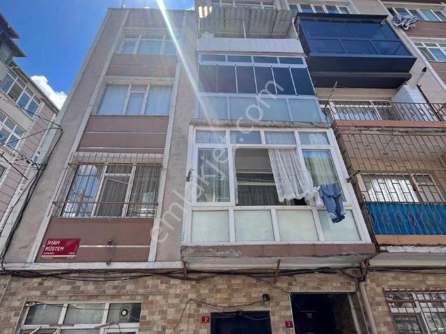 Turyap Alpha'dan İmam Rüstem'de Köşe Satılık 1'inci Kat Daire