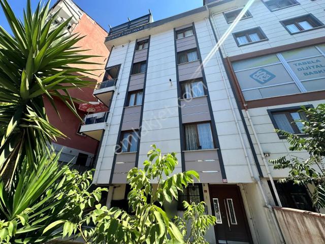 Turyap Göztepe Den Esatpaşa Da 1+1 Kiralık Daire