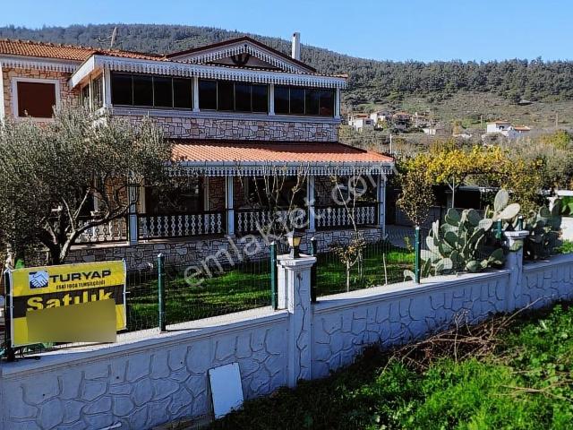 Turyap Foça'dan Ilıpınar'da Satılık Özel Yapım Villa Ve Arsası