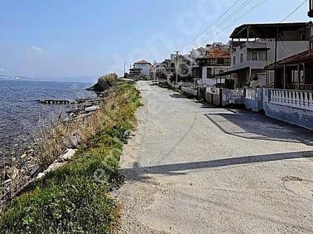 Turyap Foça'dan Petra'da Satılık Tadilat Yapılabilcek Villa